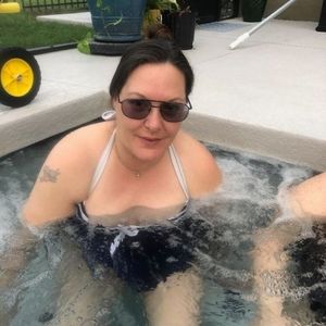 Meet your Posher, Yvonne susan